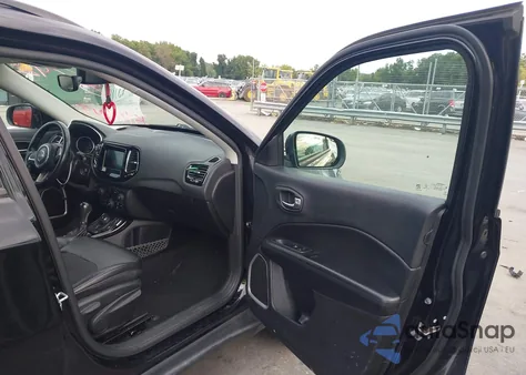 2018 Jeep Compass Altitude 4X4 from USA, damaged, VIN 3C4NJDBB7JT298642